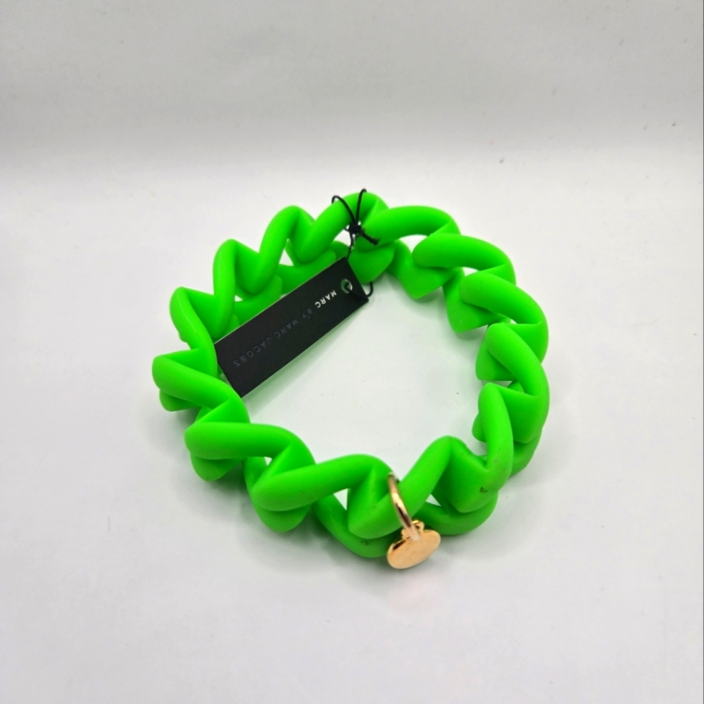 MARC By MARC Jacob Vibrant Green Silicon Bracelet with Gold Charm